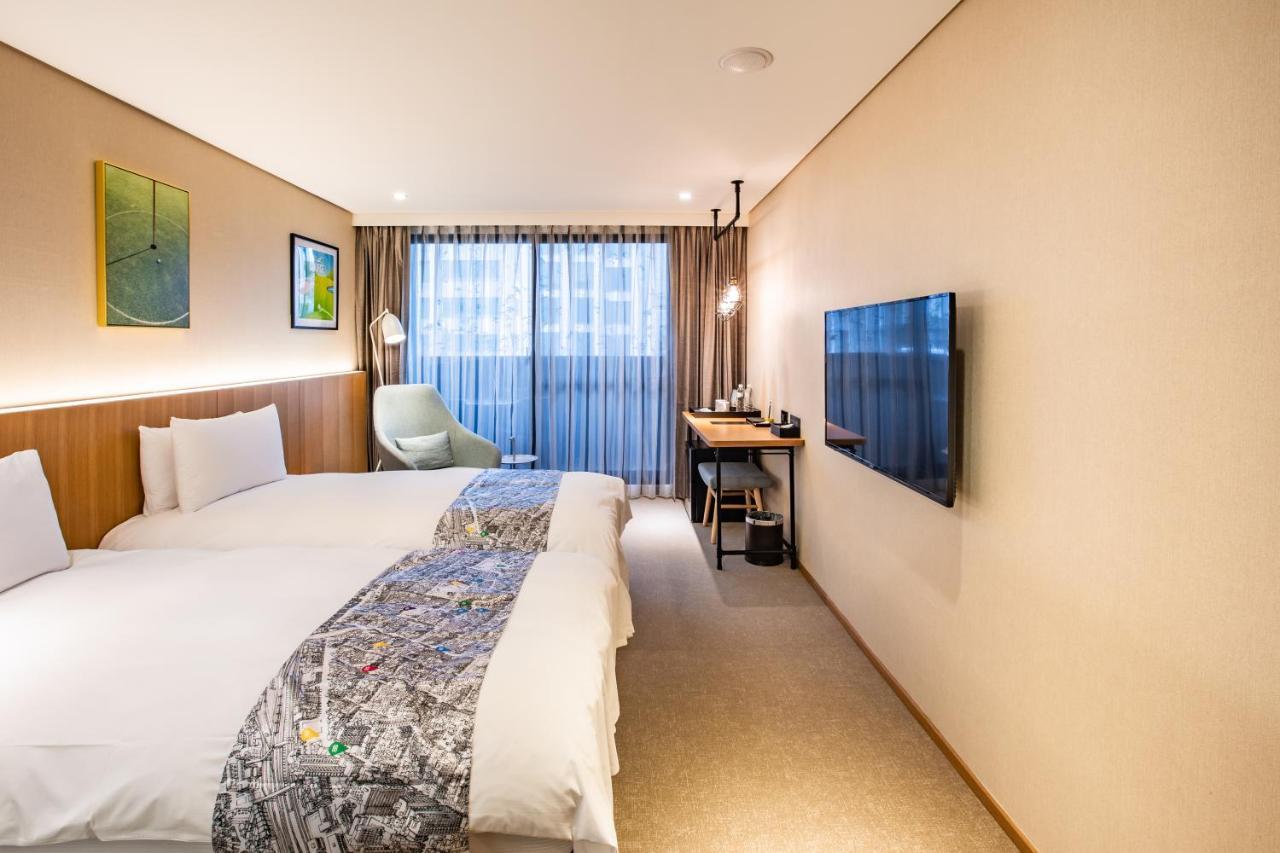 Mega Hotel Csiaji Kültér fotó
