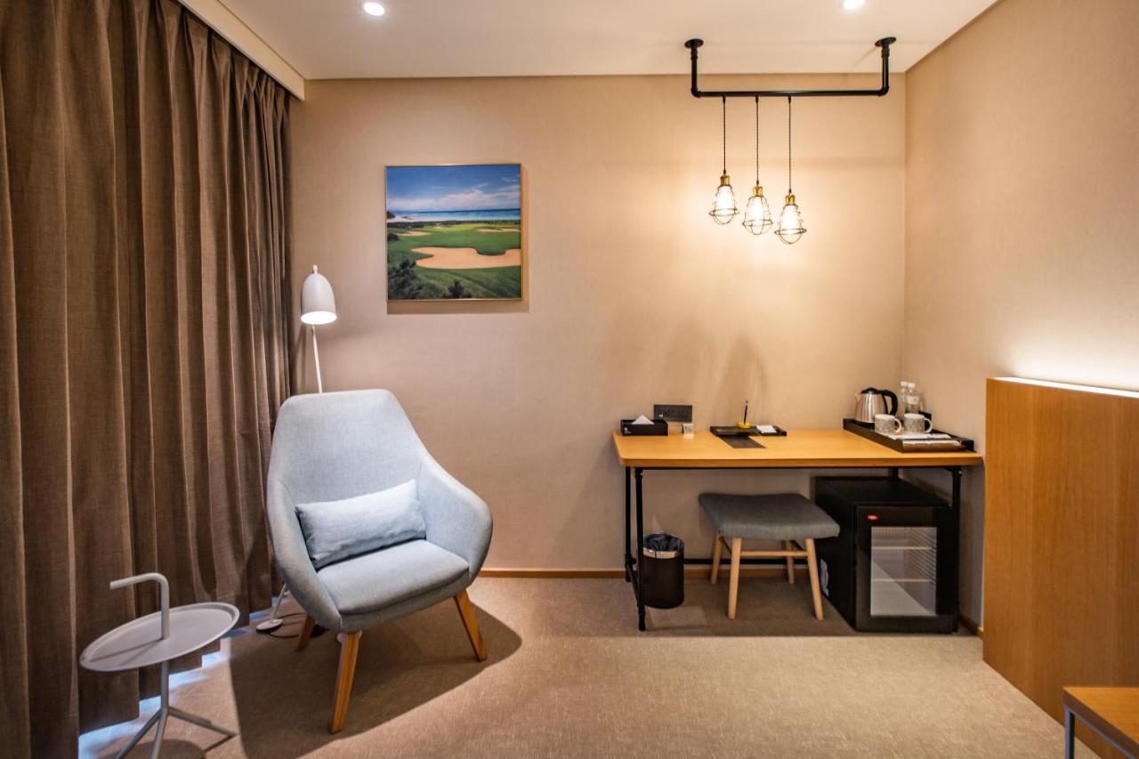 Mega Hotel Csiaji Kültér fotó