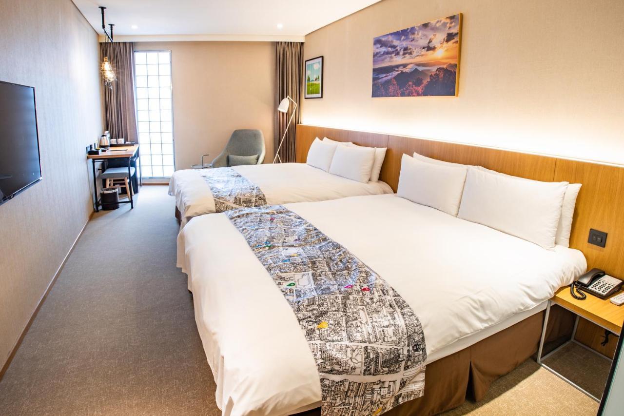 Mega Hotel Csiaji Kültér fotó