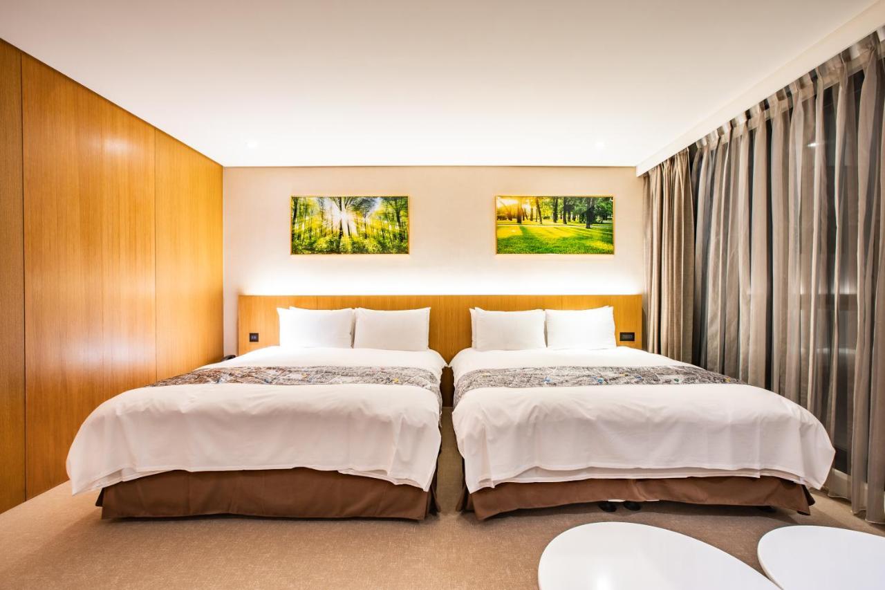 Mega Hotel Csiaji Kültér fotó