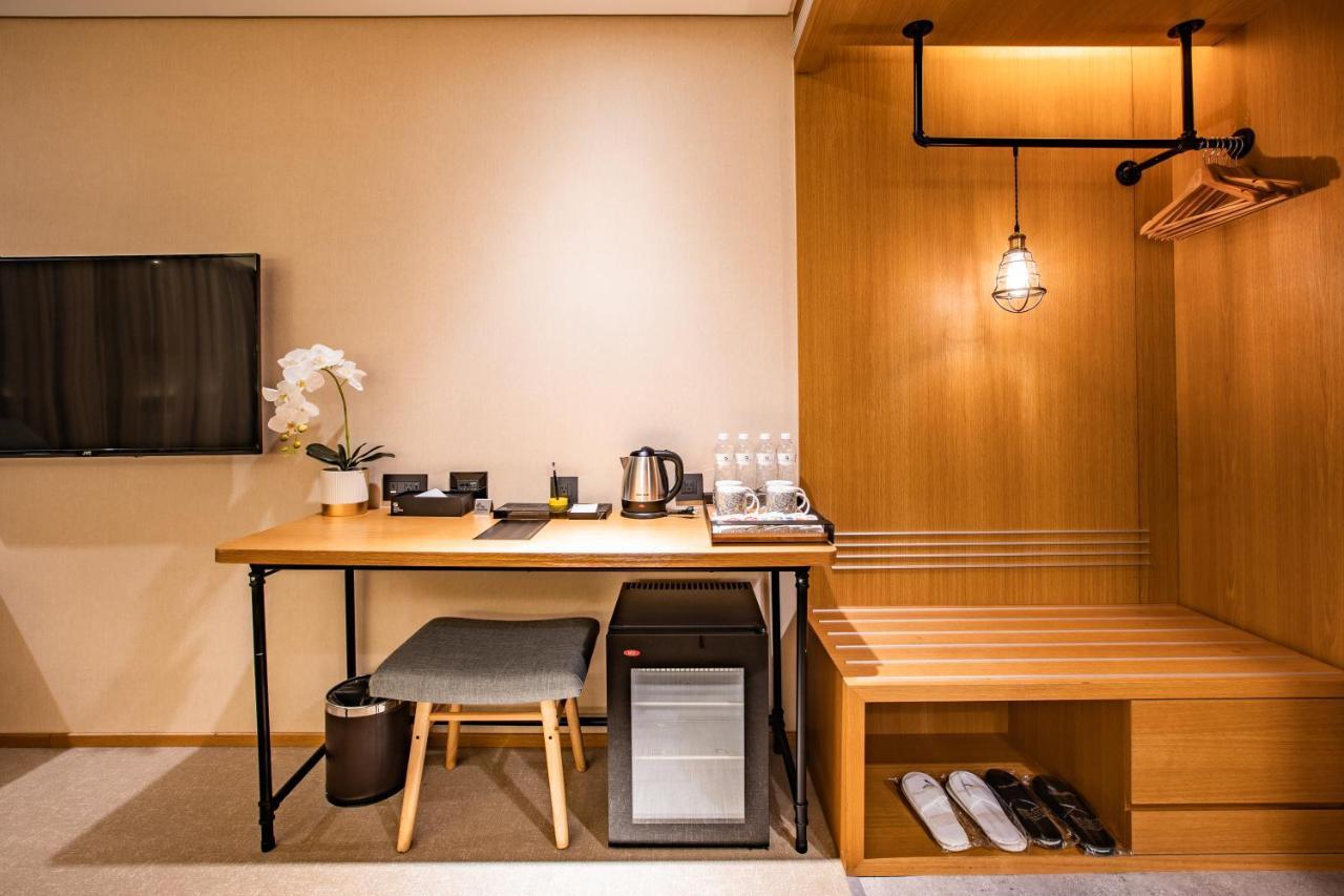 Mega Hotel Csiaji Kültér fotó